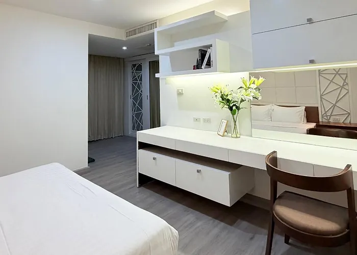 Apartment Tc Contel At Charan Phrom Phong - Flora