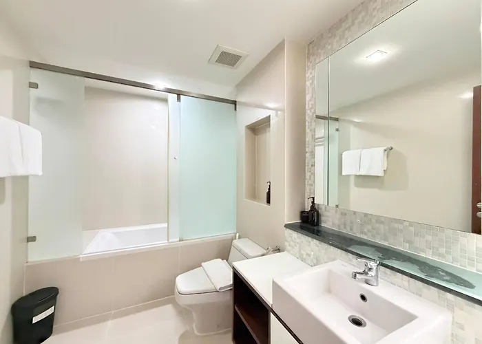 Tc Contel At Charan Phrom Phong - Flora Apartment Bangkok